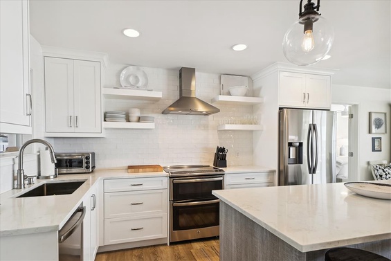 Modern Gourmet Kitchen