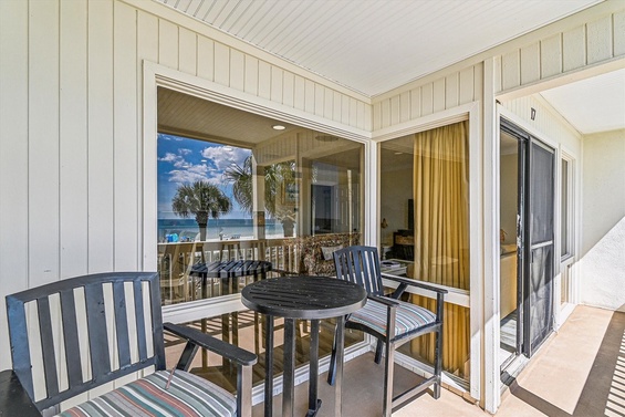 Scenic Gulf-View Balcony