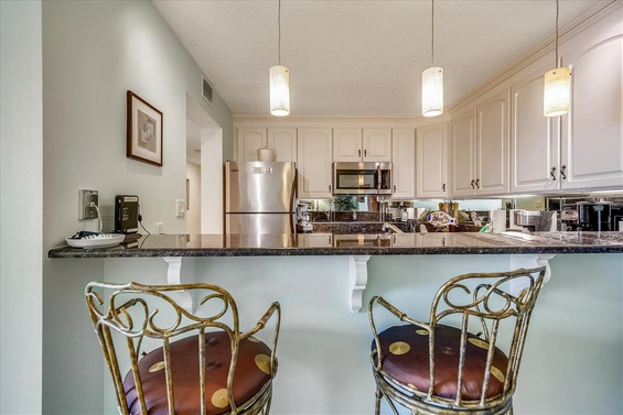 Floor Plan-Breakfast Bar-_KLH7154