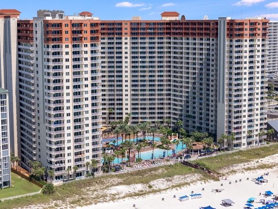 Gulffront Resort Escape