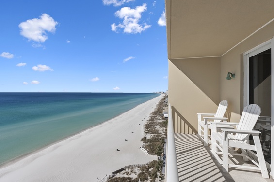 Private Gulf-View Balcony