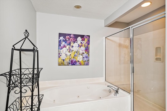 Spa-Like Bath Retreat