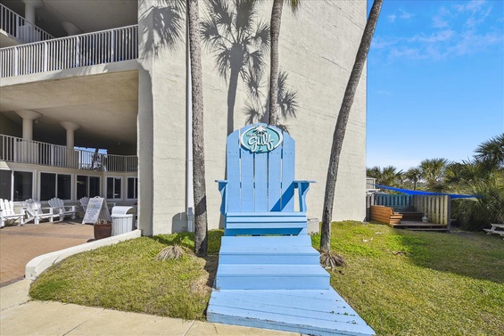 Gulf-Front Studio Retreat