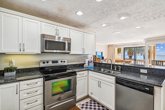 Modern Coastal Kitchen