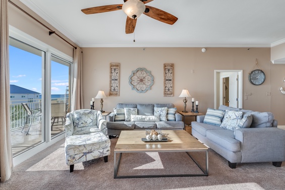 Elegant Oceanfront Comfort