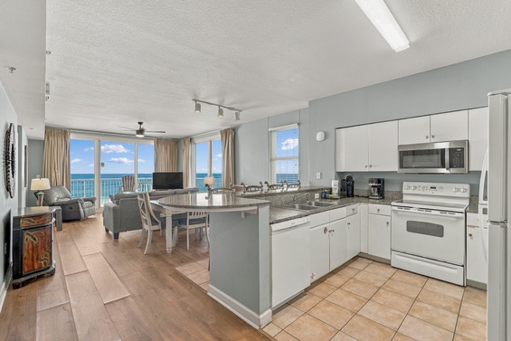 Fully Equipped Modern Kitchen