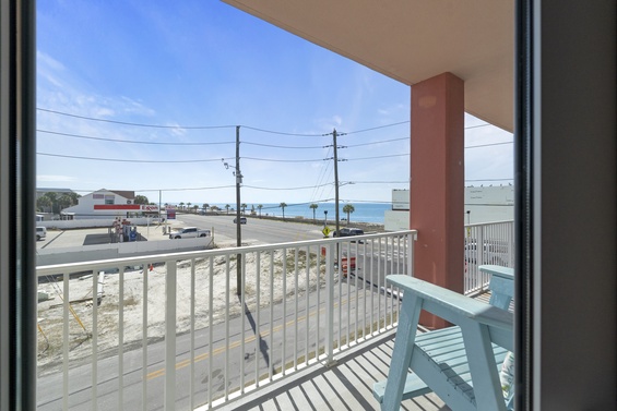Private Gulf-View Balcony