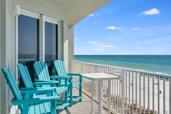 Private Gulf-View Balcony