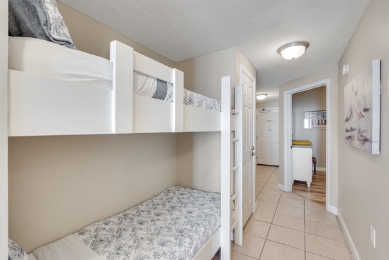 0FE033D0-353E-466B-A237-F1553576F5B2