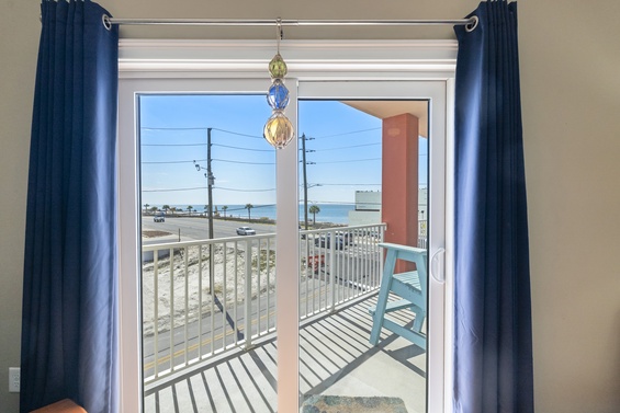 Private Gulf-View Balcony