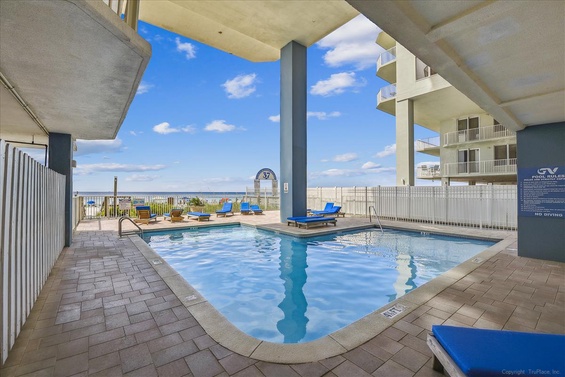 F28F6B30-85BD-4B96-A8D1-599881E4EC88