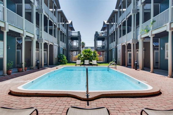 Relaxing Community Oasis