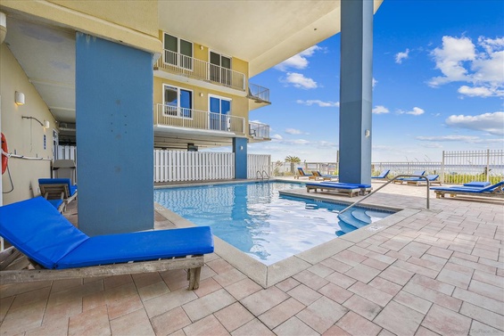 75B9C495-BE0F-4EDD-AFF4-E37189DC6CFA