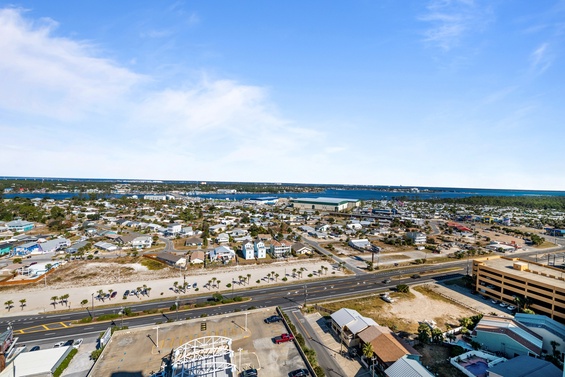 E3145F7B-80C2-4EDC-9FC6-06F02838CA12