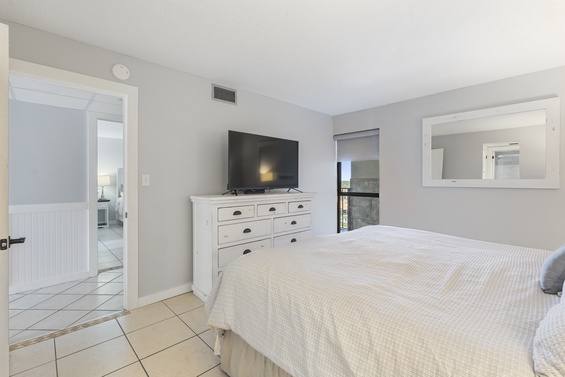 Serene King Suite