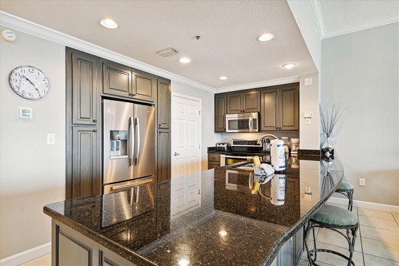 Modern Chef’s Kitchen