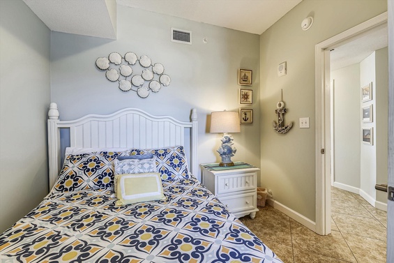 Floor Plan-Bedroom-_8502609.JPG