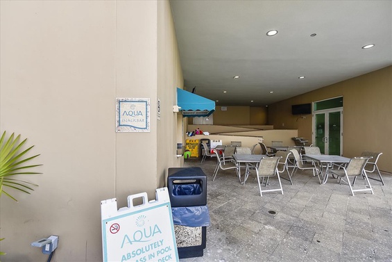 Amenity-Aqua Resort Snack Bar-_KLH0464.JPG