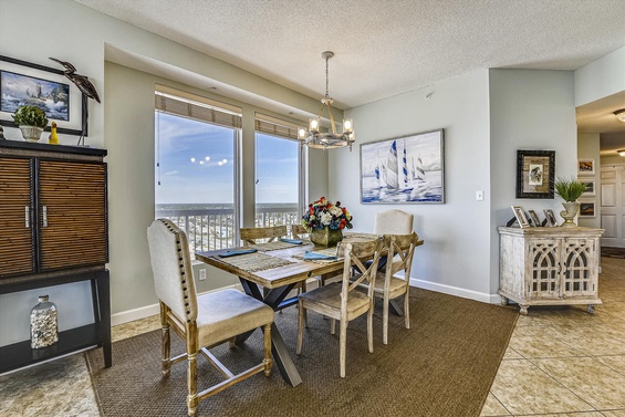 Floor Plan-Dining Room-_8502679.JPG