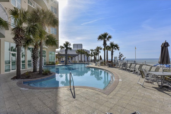 Amenity-Aqua Resort Pool-_KLH0455.JPG