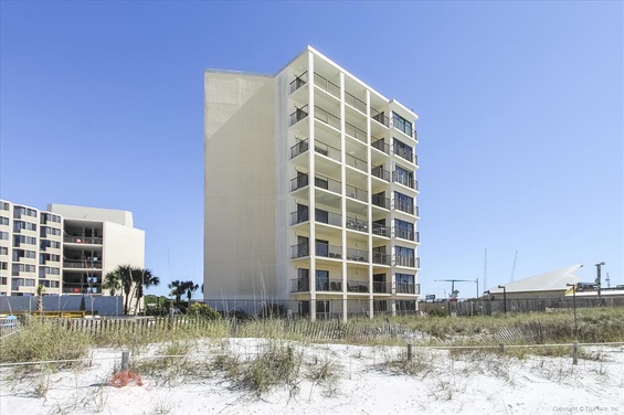 Amenity-Moondrifter Back Elevation-IMG_7894.JPG