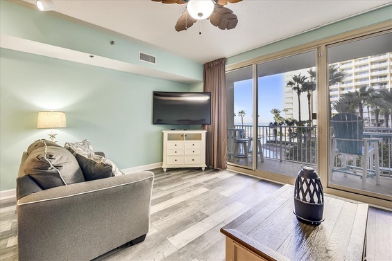 Floor Plan-Living Room-_KLH3635.JPG