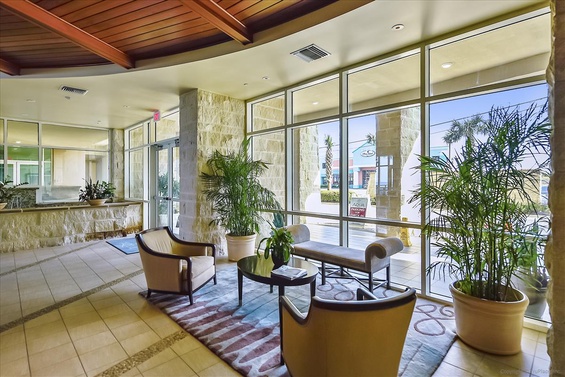 Amenity-Aqua Resort Lobby-_KLH0447.JPG