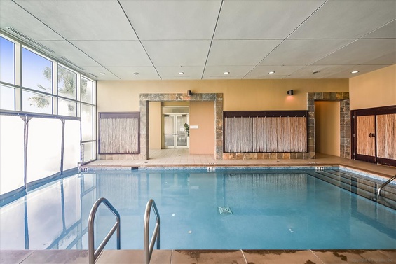 Amenity-Aqua Resort Indoor Pool-_KLH0459.JPG