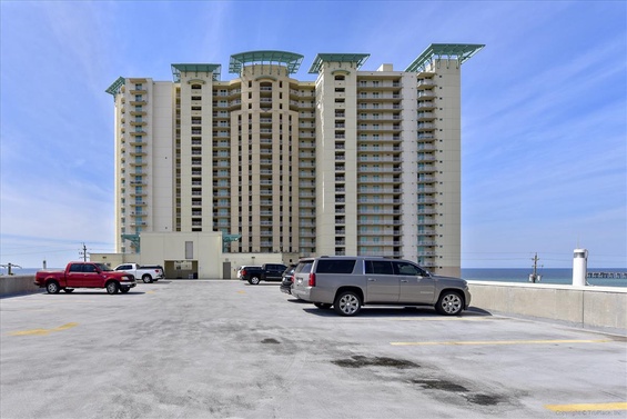 Amenity-Aqua Resort Front Elevation-_KLH0589.JPG