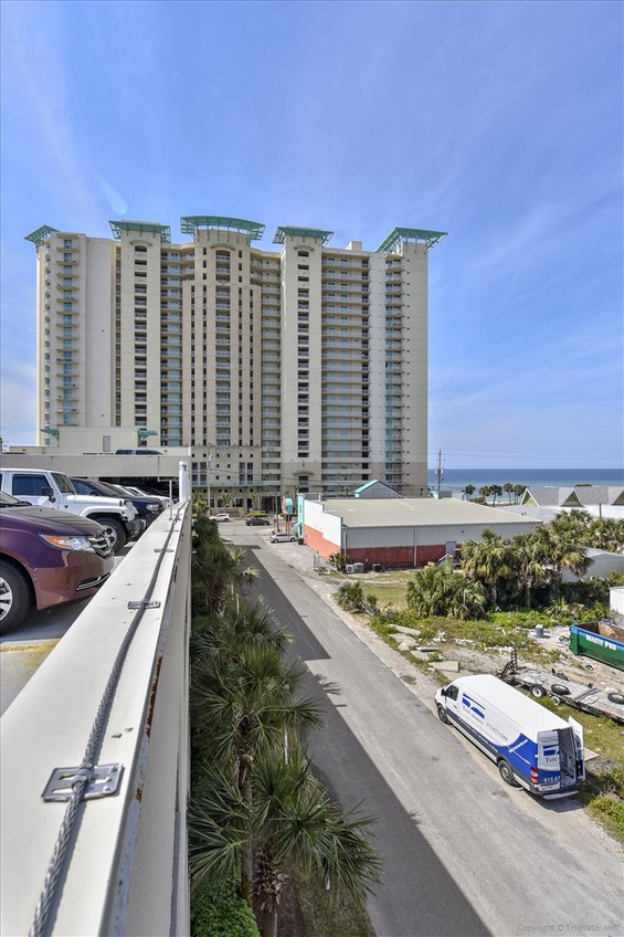 Amenity-Aqua Resort Front Elevation-_KLH0591.JPG