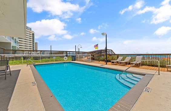 Ocean Breeze East 703