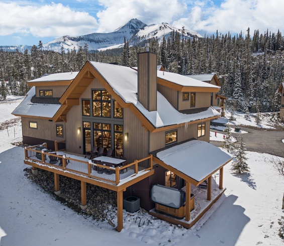Featured Property Homestead Chalet | Alpine Haven