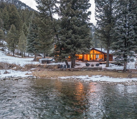 Featured Property Riverbend Haven