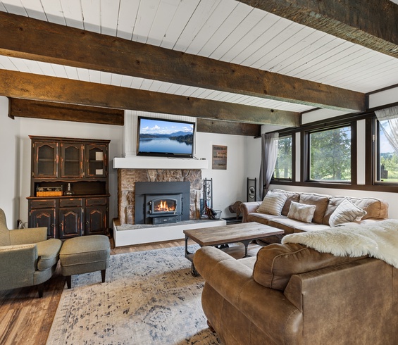 Featured Property Curley Bear Retreat