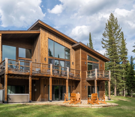 Featured Property MVC Speaking Eagle Lodge