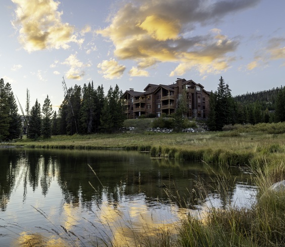 Featured Property Elkhorn Mountain Retreat