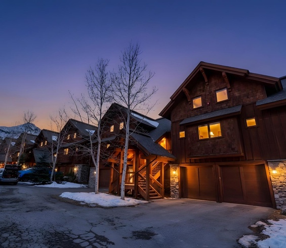 Featured Property Black Eagle Lookout