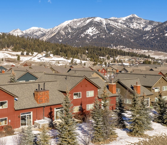 Featured Property Candlelight Meadows Escape