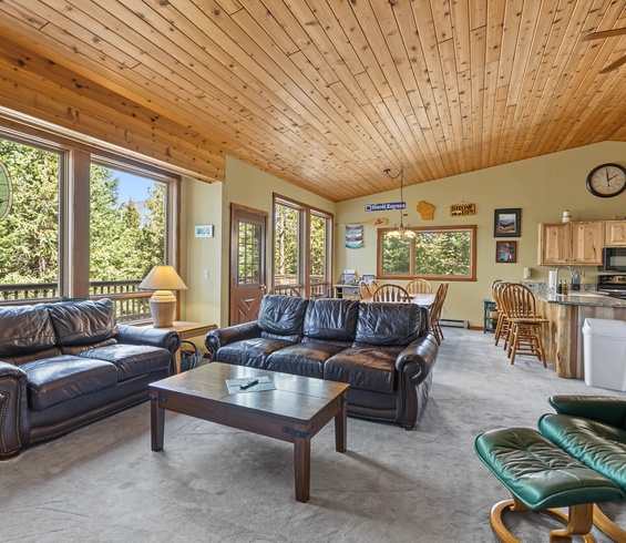 Featured Property Hidden Village Haven