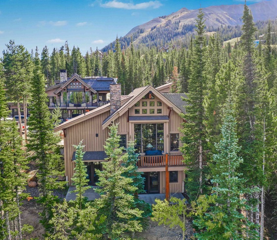 Featured Property Moonlit Hearth & Hickory