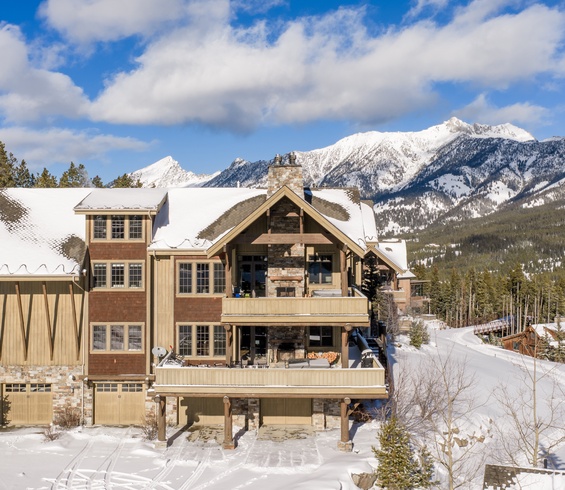 Featured Property Bear Paw Hideaway