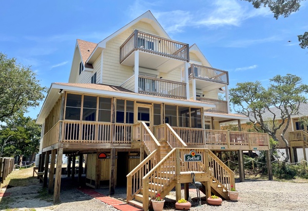 a9abcad4-d3a8-4b7c-b53b-