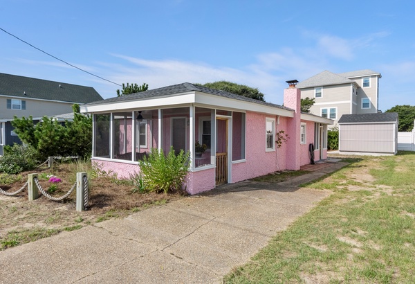 KDN9644: The Pink House | Village Realty