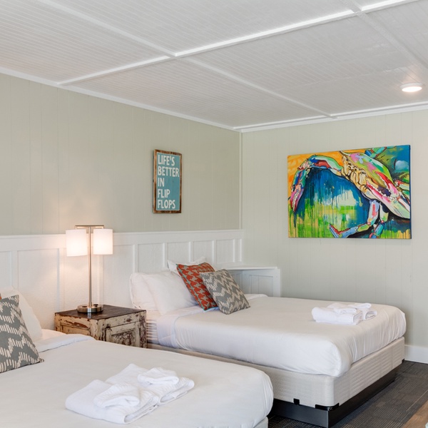 Featured Property TH28: Colington Creek Room