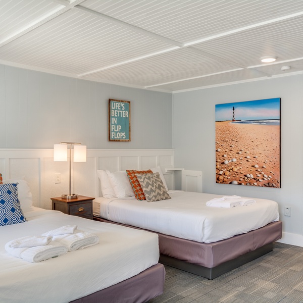 Featured Property TH13: Striped Bass Room