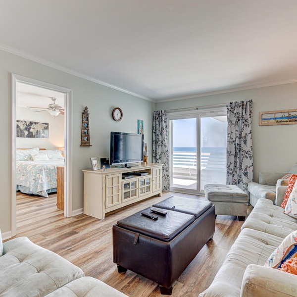 Featured Property RC4C3: Reefs IV C3