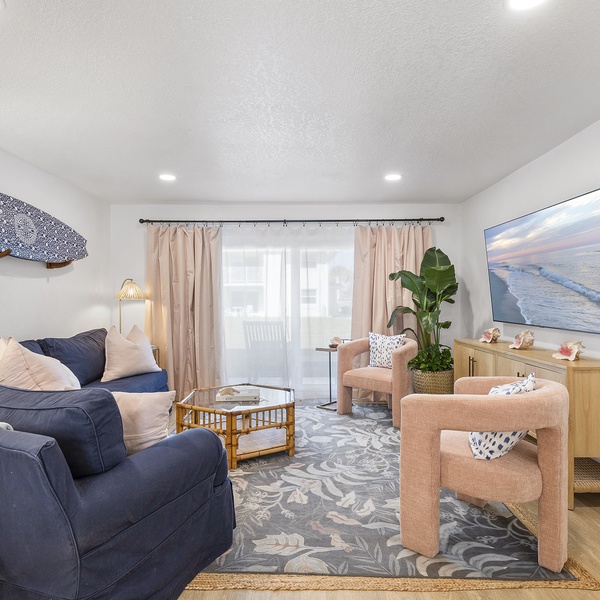Featured Property Colony Beach Club 122