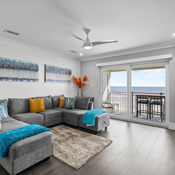 Featured Property Colony Beach Club 250