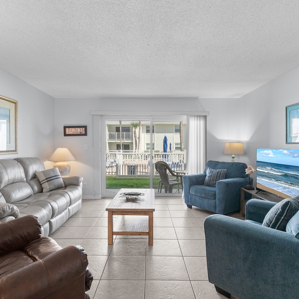 Featured Property Colony Beach Club 120