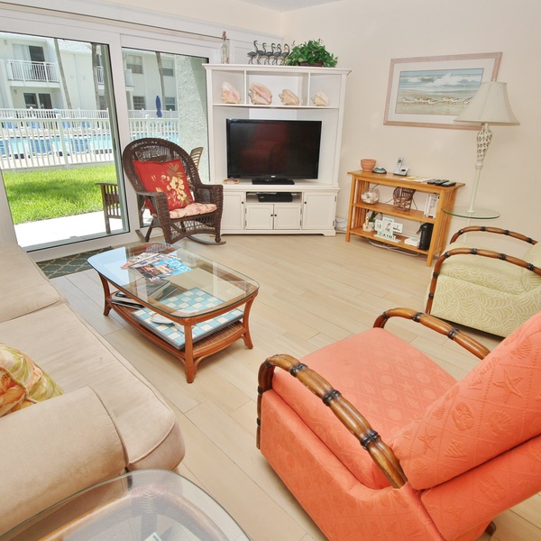 Featured Property Colony Beach Club 105